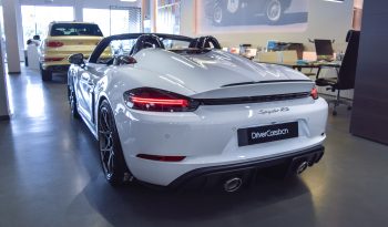 Porsche 718 Spyder RS lleno