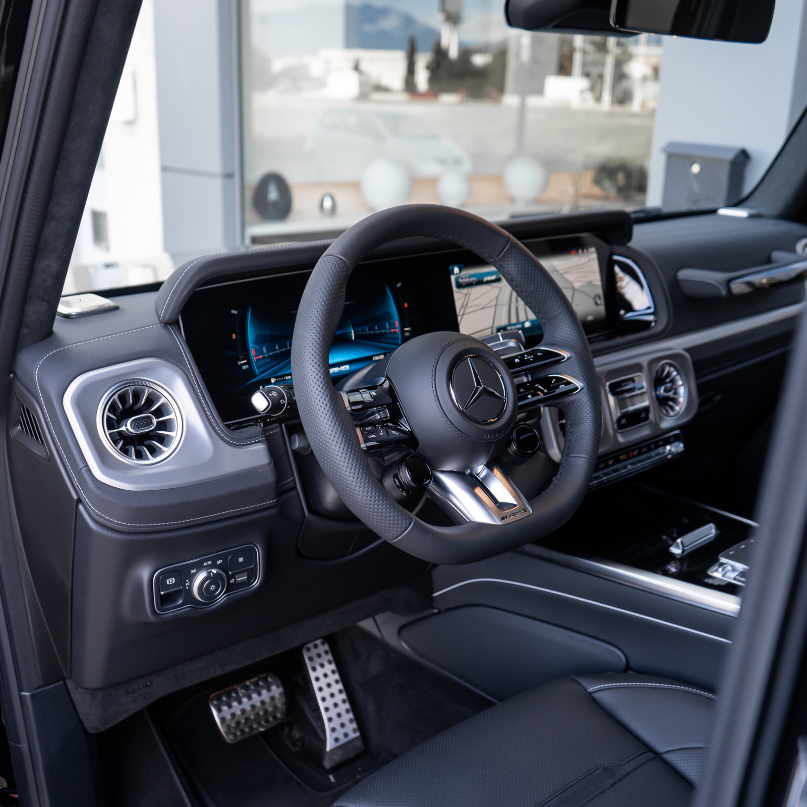 Interior Mercedes G63 facelift 2025